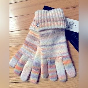 Jocelyn Mittens NWT